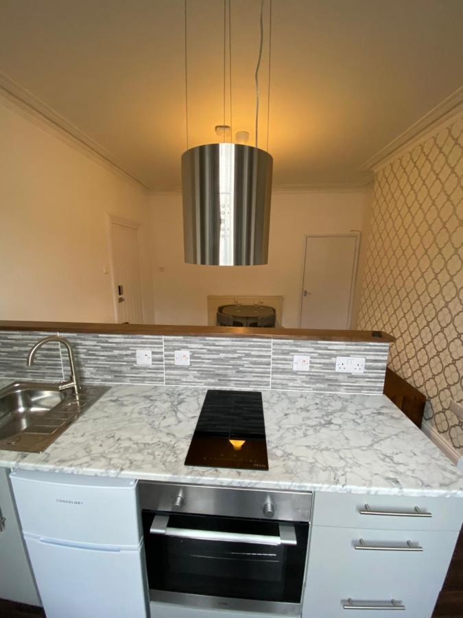 The Walnut Suite Lovely One Bedroom Flat In Stoke. Plymouth Bagian luar foto