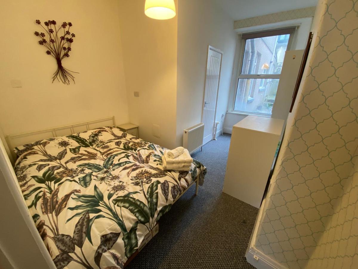 The Walnut Suite Lovely One Bedroom Flat In Stoke. Plymouth Bagian luar foto