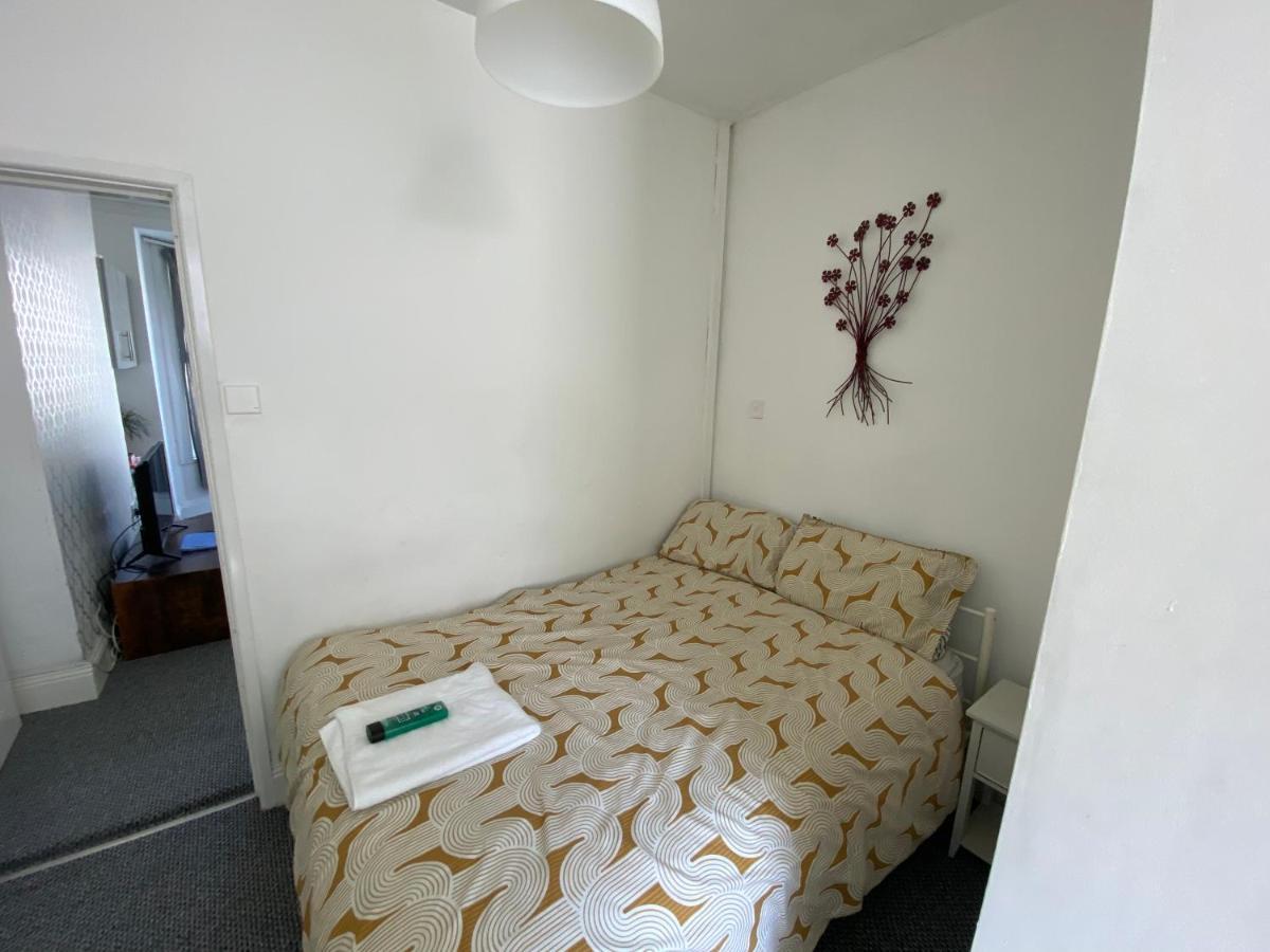 The Walnut Suite Lovely One Bedroom Flat In Stoke. Plymouth Bagian luar foto