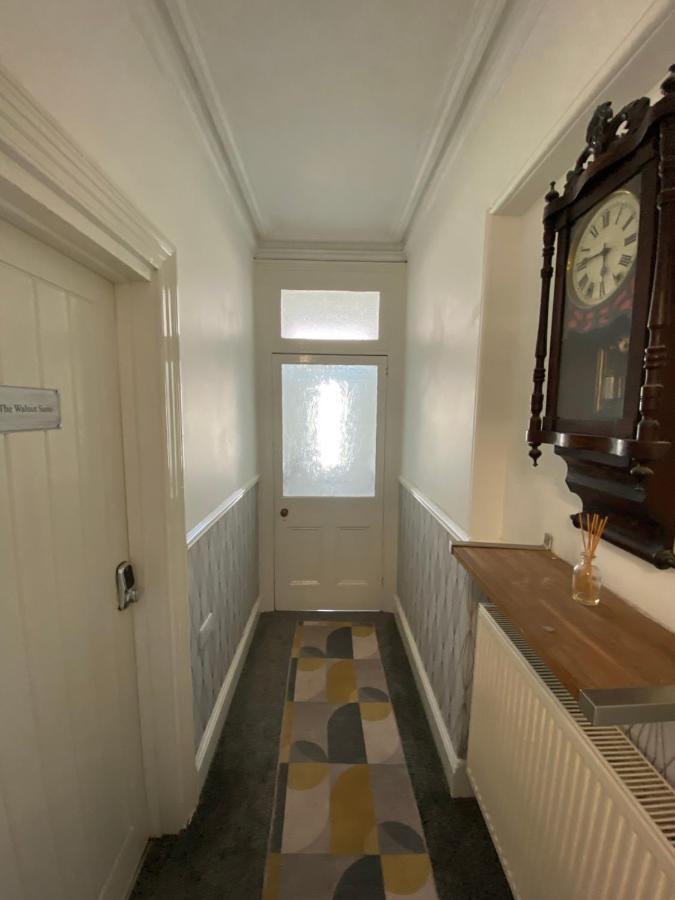 The Walnut Suite Lovely One Bedroom Flat In Stoke. Plymouth Bagian luar foto