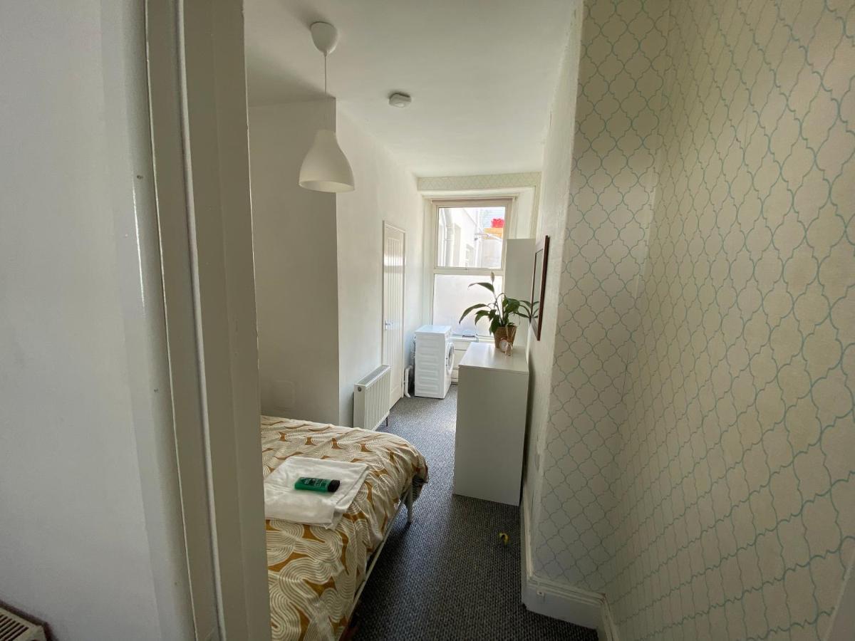 The Walnut Suite Lovely One Bedroom Flat In Stoke. Plymouth Bagian luar foto